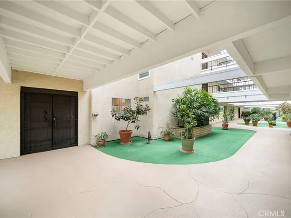 3241 San Amadeo Unit 1E, Laguna Woods, CA 92637