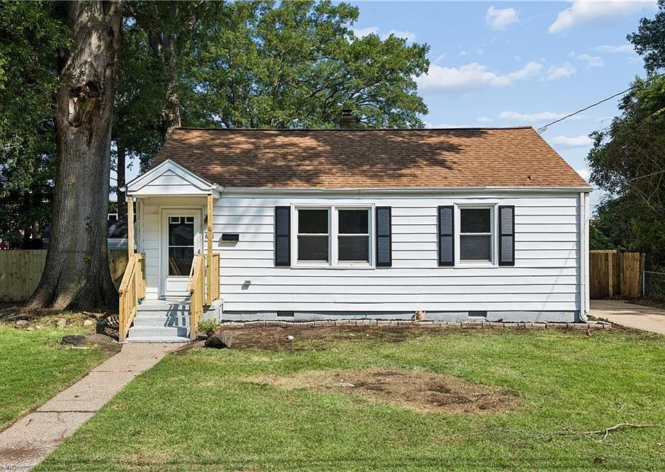 1st image of 621 Sterling St