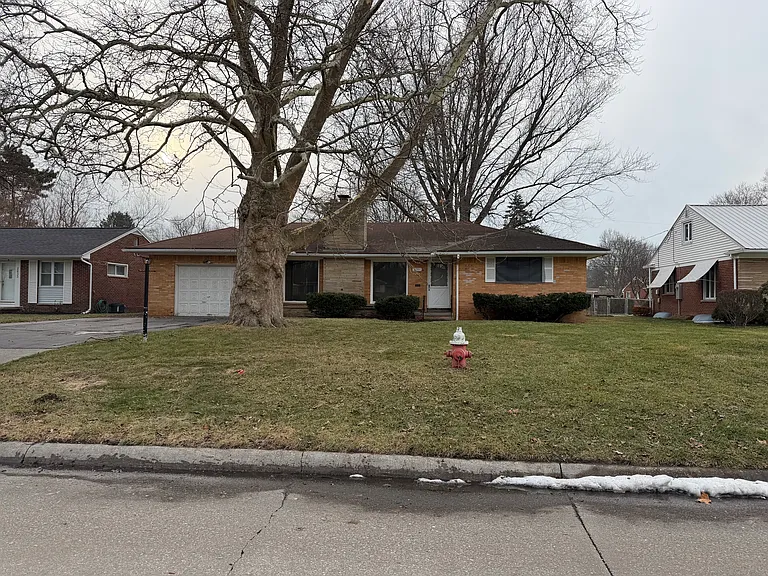 2701 Evergreen Rd — Photo 1