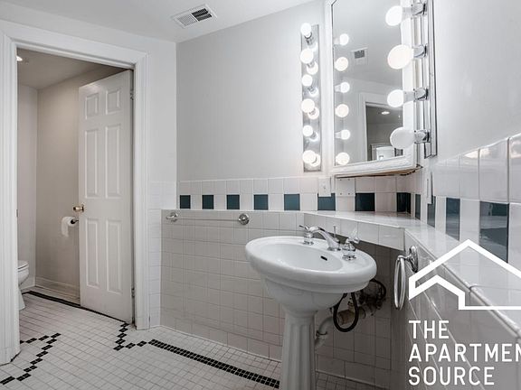 4th image of 2222 W Shakespeare Ave #1F