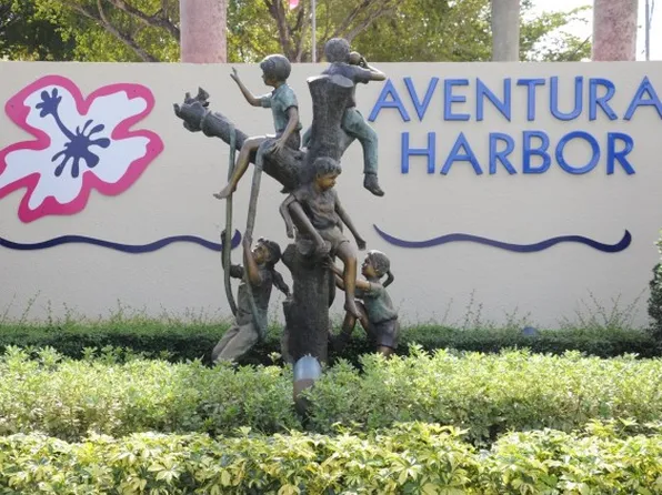 Aventura Harbor Apartments