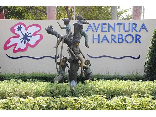 Aventura Harbor Apartments Photo 1