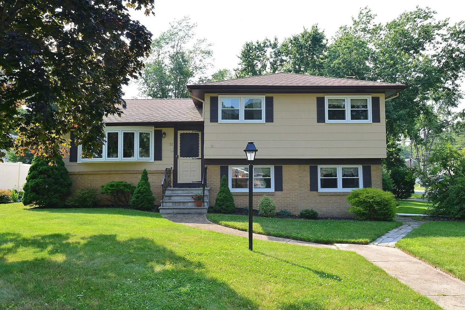 51 Oak Ridge Pkwy photo 1