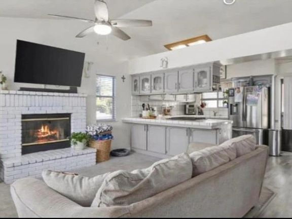 3rd image of 6305 Wolfe Creek Dr