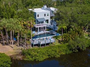 2385 Fiesta Dr, Sarasota, FL 34231