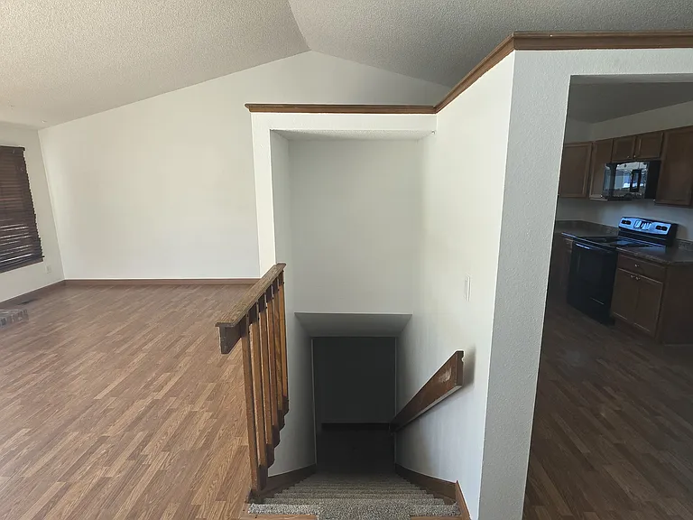 3323 S Dunkirk Way — Photo 3
