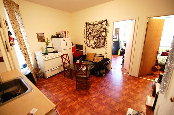 Rented by Bold New York | media 15