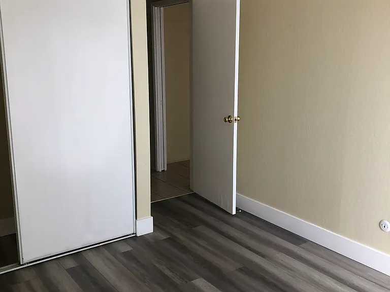 2230 Dwight Way — Photo 24