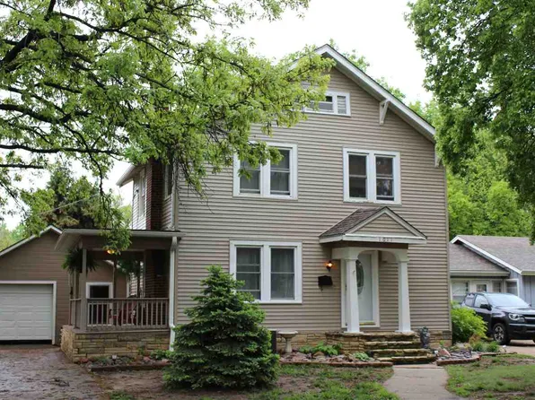 1011 NW 2nd St, Abilene, KS 67410