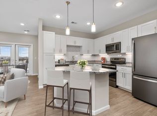 Citrine Apartments, Lake Saint Louis, MO 63367