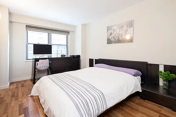 Sold by Corcoran | media 16