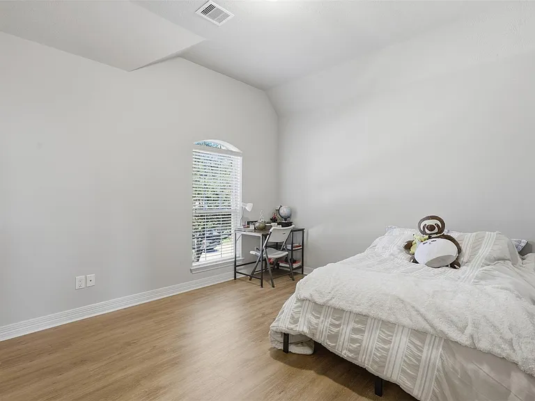 18800 N Bee Cave Springs Cir — Photo 25