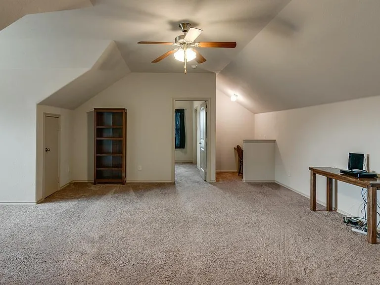 4624 Lazy Oaks St — Photo 15