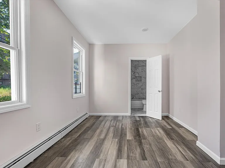 1323A McBride St #1 — Photo 12
