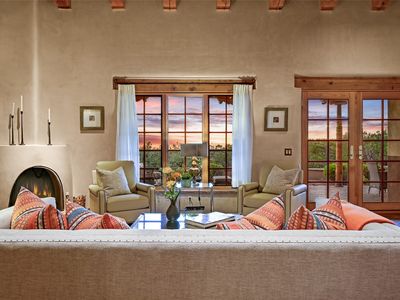1017 Foothills Trl, Santa Fe, NM, 87505
