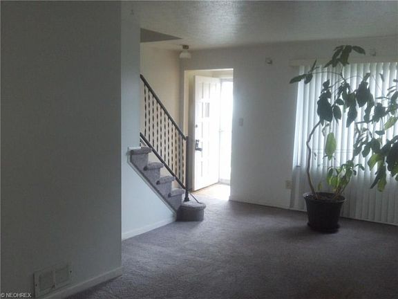 2nd image of 4668 Country Ln APT 6