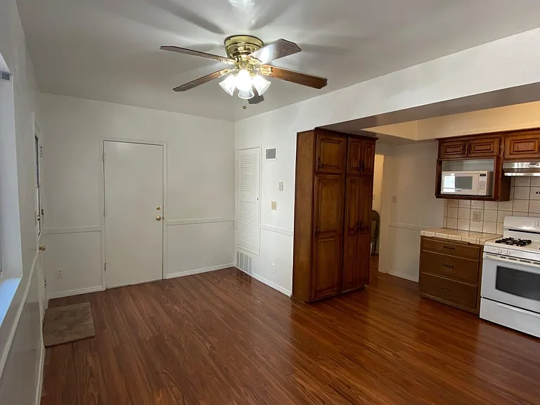 12921 Landale St — Photo 5