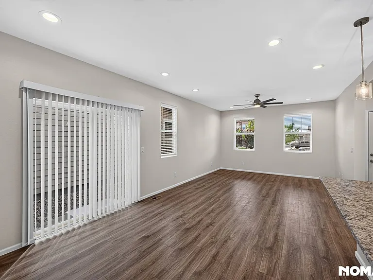 4740 Jasper St — Photo 10