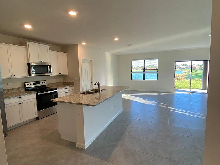 822 Remington Green Dr SE — Photo 20
