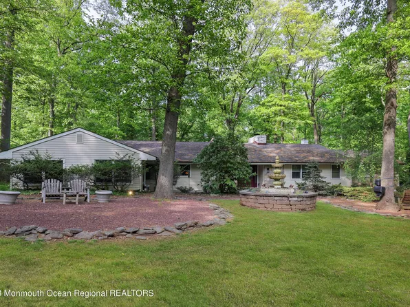 86 Deepdale Drive, Middletown, NJ 07748