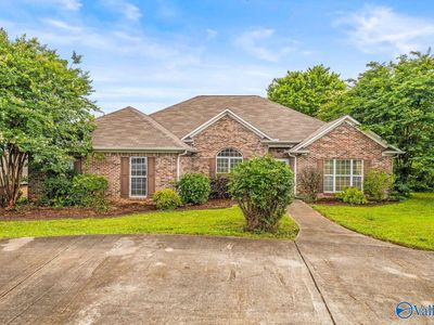 587 Charity Ln, Hazel Green, AL, 35750