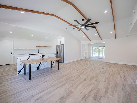 4th image of 6828 N 10th Ave