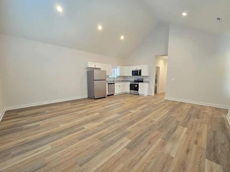 401 N Walcott St #A — Photo 9