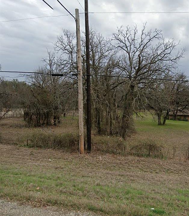 2nd image of 7549 Confederate Park Rd