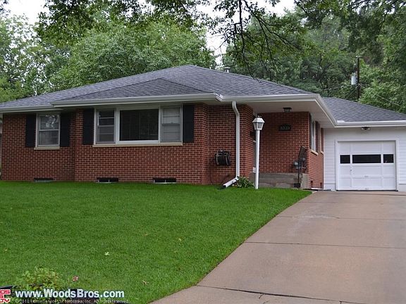 2nd image of 3325 Curtis Dr