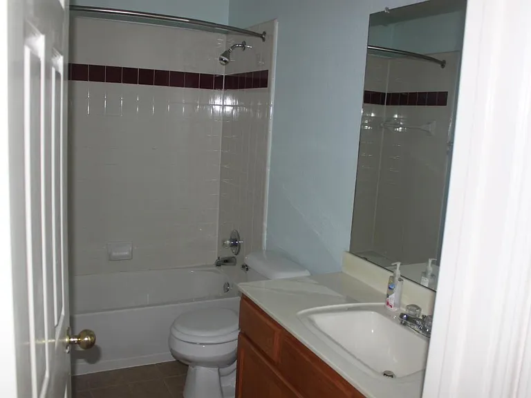 1556 Bastrop Dr — Photo 18