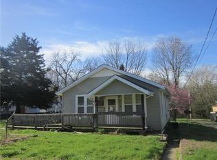1404 E Joseph St, Saint Joseph, MO 64504