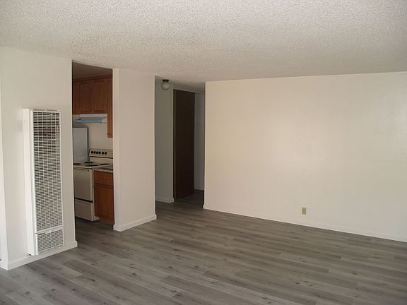 2nd image of 7491-95-99 Donohue Dr #12