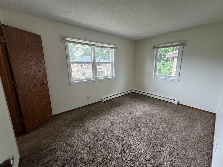 MV Apartments — Photo 16
