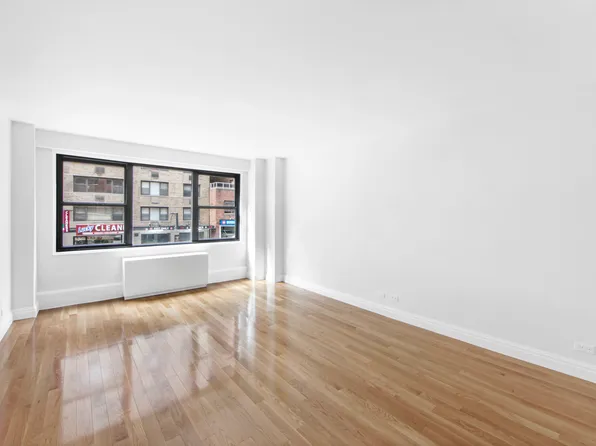 141 East 33rd Street image 2 of 6