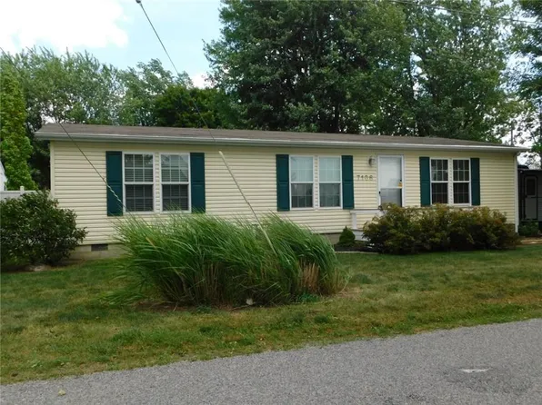7106 Hancock Ave, Russells Point, OH 43348