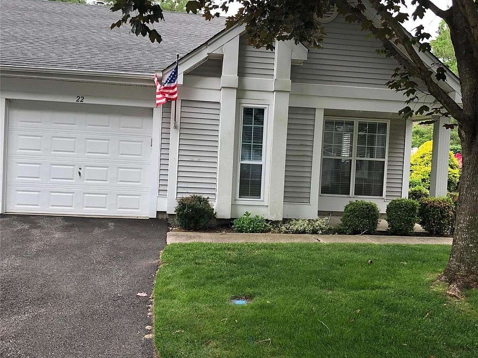 22 Villanova Court UNIT 361, Ridge, NY 11961 Zillow