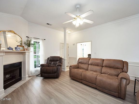 3rd image of 80 Rooker Dr