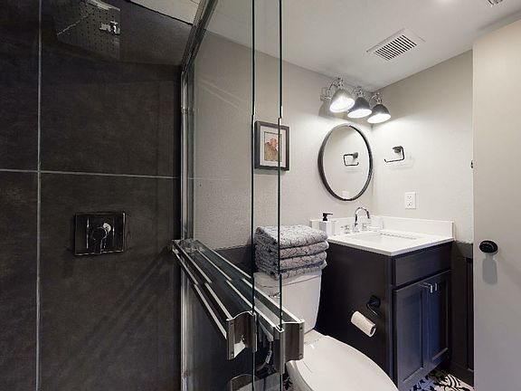 5th image of 1417 N Garrett Ave #103