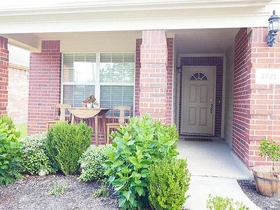 2nd image of 4721 Woodspring Glen Ln