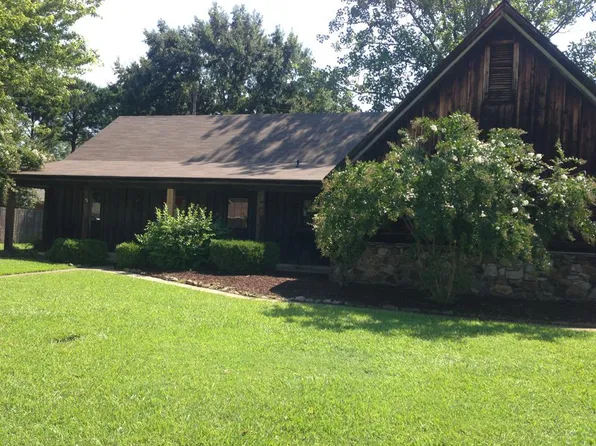 3400 5th St N, Columbus, MS 39705