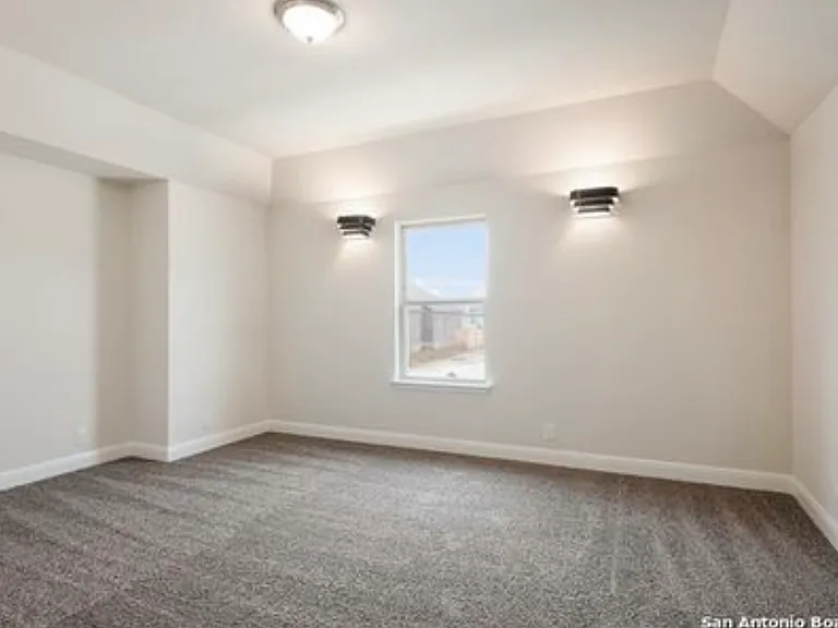 8232 Scarlet Gaura — Photo 21