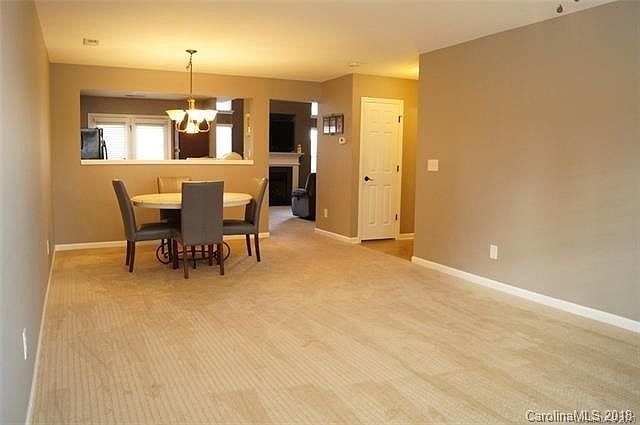 2nd image of 3096 Des Prez Ave