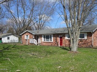 15082 River Heights Rd, Constantine, MI 49042