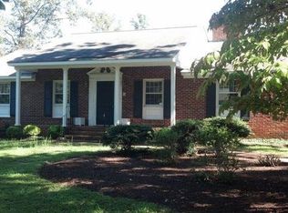 118 Oak Rd, Williamsburg, VA 23185