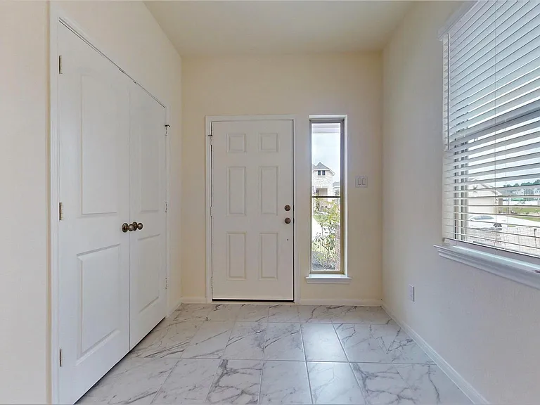 10434 Astor Point Trl — Photo 8