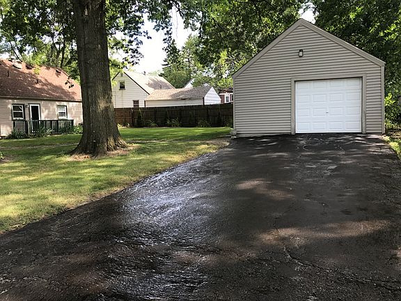 5th image of 204 S Edgehill Ave