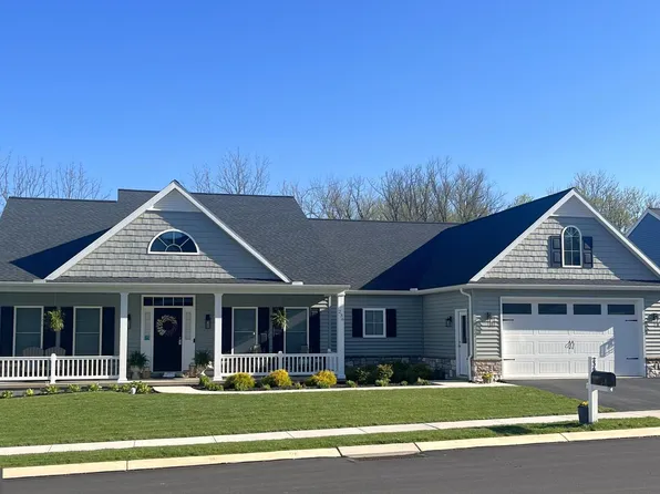236 Pebble Dr, Elizabethtown, PA 17022