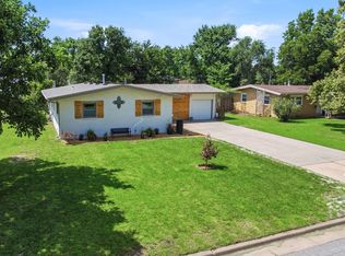 8421 W 9th St N, Wichita, KS 67212