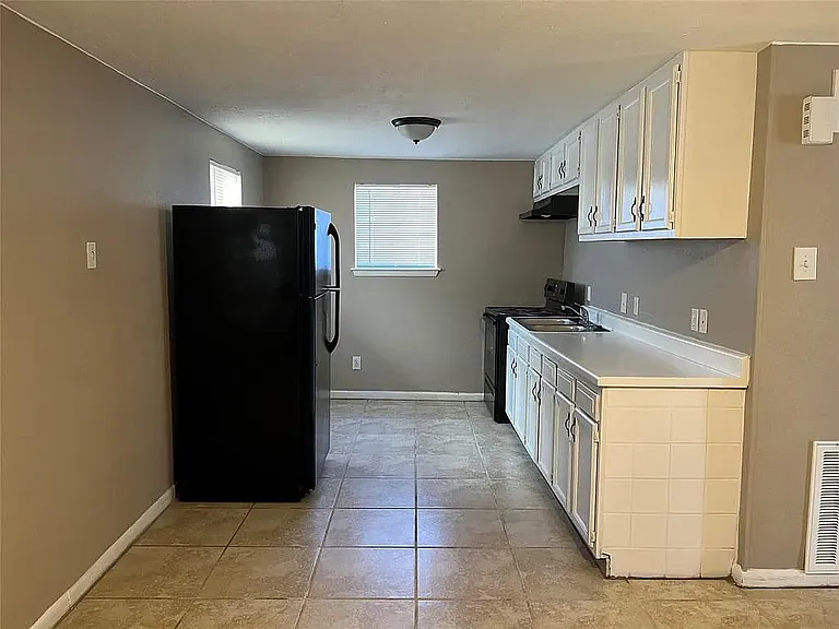 1519 Robin Street — Photo 8