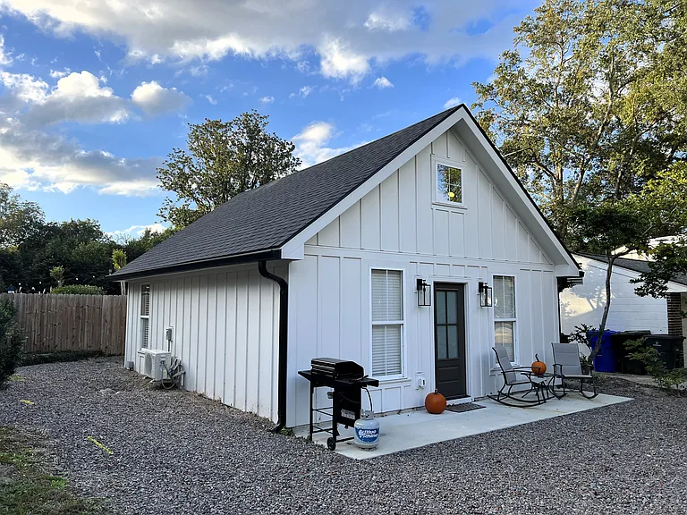 623 W Harrison Rd — Photo 4